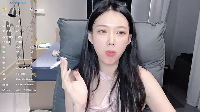 NiNi-baby520 online show from 10.09.25