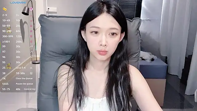 NiNi-baby520 online show from 10.15.25