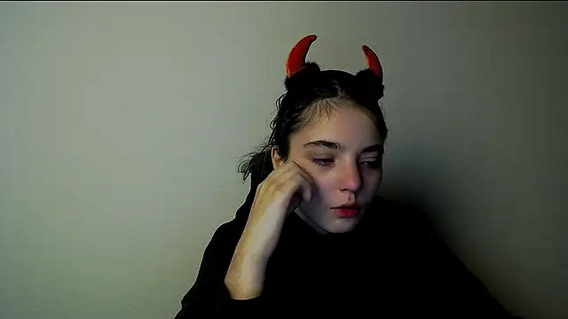 Sun Shine   online show from 10.14.25