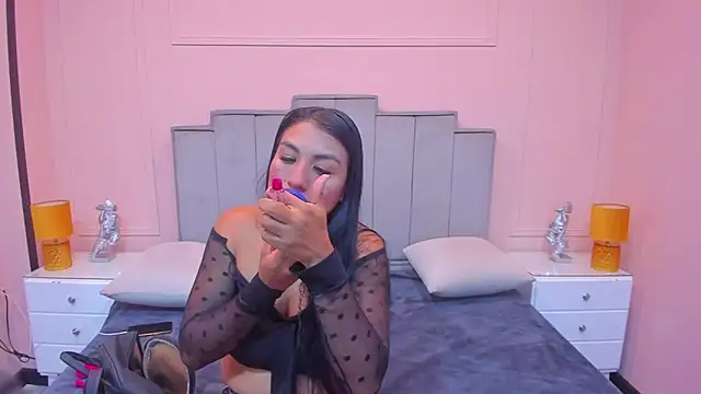 gabriela lux online show from 09.27.25