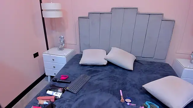 gabriela lux online show from 10.01.25