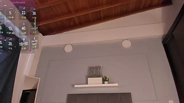 Snapshot of sweet_sea chatting on 09.27.25 sweet sea online show from 09.27.25