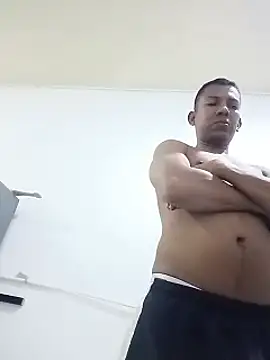 Snapshot of arnal32 chatting on 10.19.25 arnal32 online show from 10.19.25