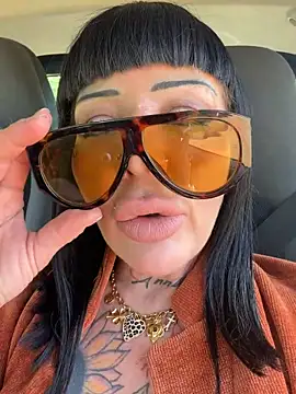 ASSERINAAA online show from 04.17.26