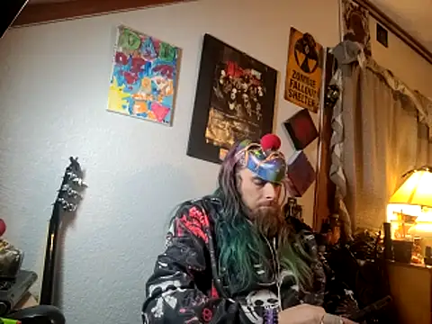 Snapshot of thejuicybacon chatting on 11.01.25 thejuicybacon online show from 11.01.25