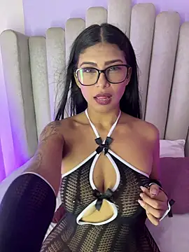 daphnevans online show from 01.06.26