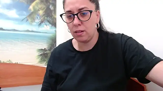 Snapshot of jollene chatting on 09.14.25 jollene online show from 09.14.25