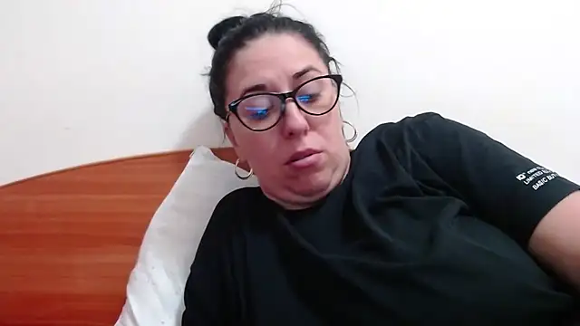 Snapshot of jollene chatting on 09.19.25 jollene online show from 09.19.25