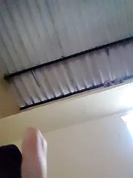 La Cosita 69 online show from 10.16.25