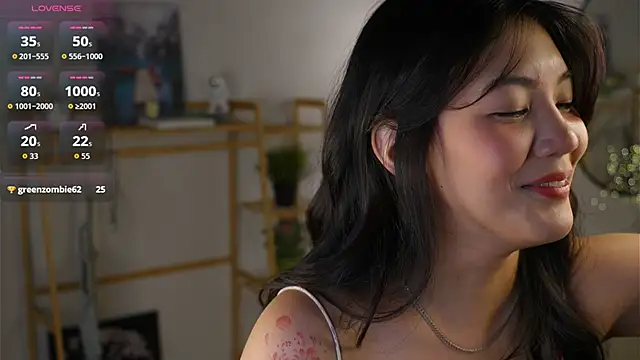 Snapshot of MoiraEger chatting on 11.03.25 MoiraEger online show from 11.03.25