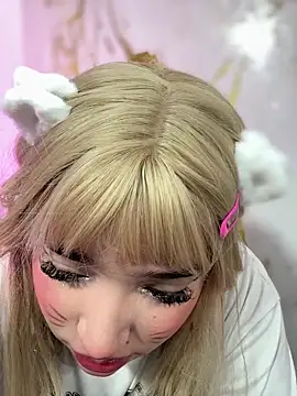 Snapshot of hinata_dolly chatting on 05.15.26 hinata dolly online show from 05.15.26