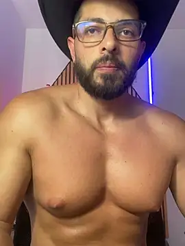 Snapshot of magnumchris chatting on 03.05.26 magnumchris online show from 03.05.26