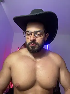 Snapshot of magnumchris chatting on 03.10.26 magnumchris online show from 03.10.26