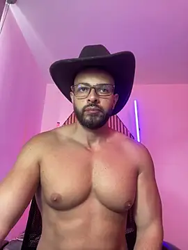 Snapshot of magnumchris chatting on 03.12.26 magnumchris online show from 03.12.26