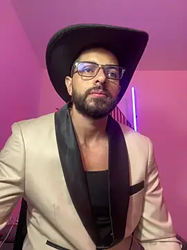 Snapshot of magnumchris chatting on 03.27.26 magnumchris online show from 03.27.26