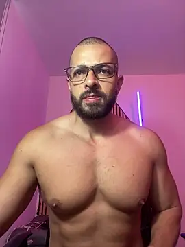 Snapshot of magnumchris chatting on 03.30.26 magnumchris online show from 03.30.26