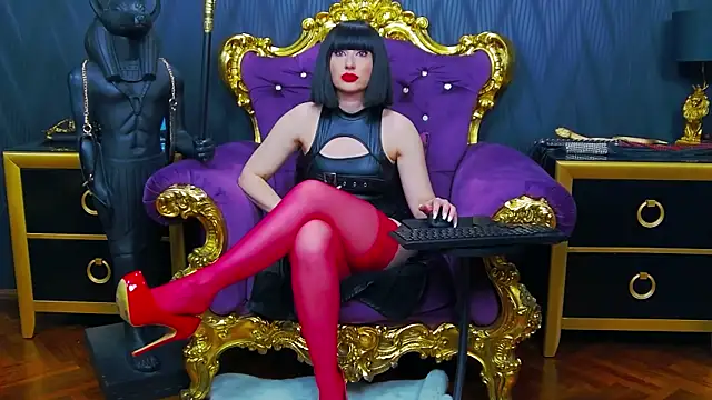 LaraMaeve online show from 04.18.26