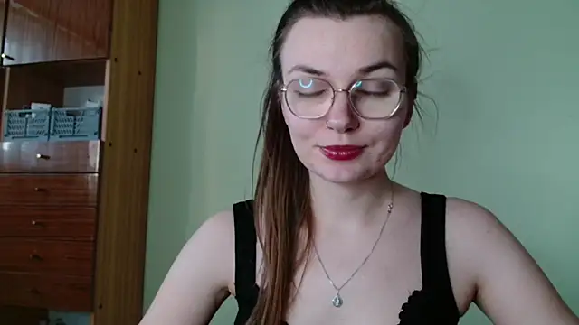 LooveELLYx online show from 01.22.25