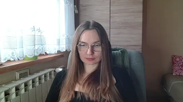 LooveELLYx online show from 11.25.25