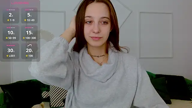 Snapshot of Little_cherryy__ chatting on 10.09.25 Little cherryy   online show from 10.09.25