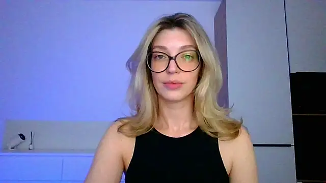 ms Adelina online show from 09.15.25