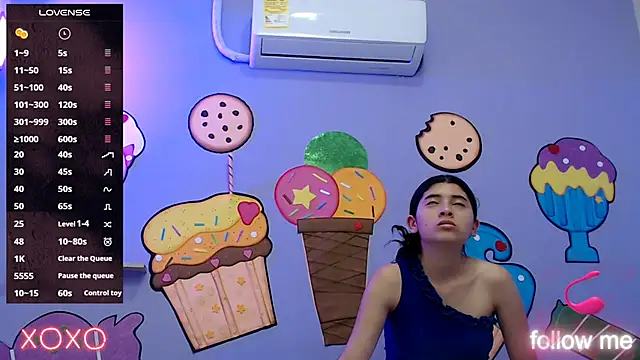 skinnykalitzo18 online show from 02.26.26