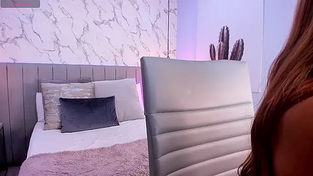 Karlla Brown online show from 10.27.25