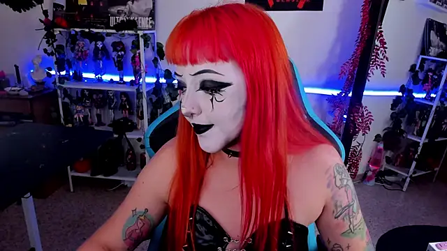 Makii 33 online show from 10.01.25