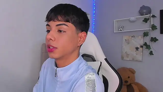 Thomas wil online show from 11.01.25