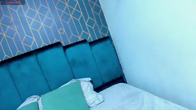 king falconer online show from 09.20.25