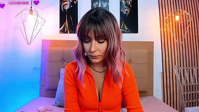 alesziarose online show from 09.29.25