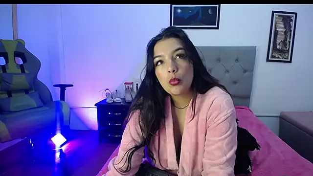 Esmeraldaa- online show from 09.29.25