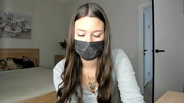 Snapshot of synop_sis chatting on 09.26.25 synop sis online show from 09.26.25