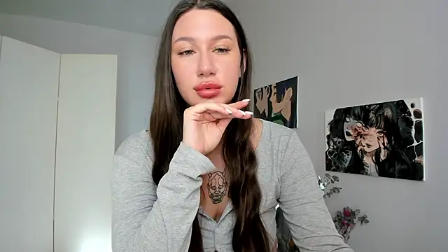 Snapshot of synop_sis chatting on 09.27.25 synop sis online show from 09.27.25