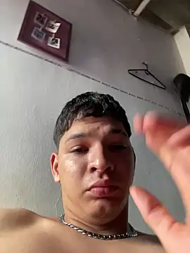 Snapshot of RobinLenoxx chatting on 10.23.25 RobinLenoxx online show from 10.23.25