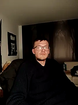 Snapshot of liema3156 chatting on 10.19.25 liema3156 online show from 10.19.25