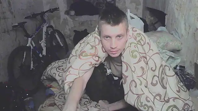 Snapshot of makarov1993 chatting on 09.22.25 makarov1993 online show from 09.22.25