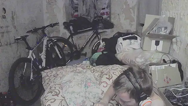 Snapshot of makarov1993 chatting on 09.25.25 makarov1993 online show from 09.25.25