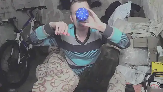 Snapshot of makarov1993 chatting on 10.09.25 makarov1993 online show from 10.09.25