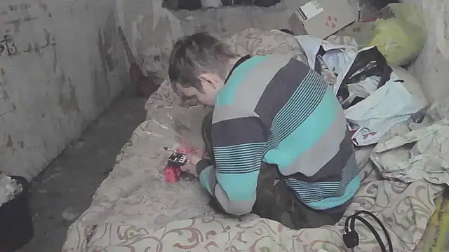 Snapshot of makarov1993 chatting on 10.29.25 makarov1993 online show from 10.29.25