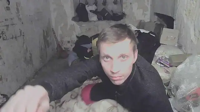 Snapshot of makarov1993 chatting on 11.04.25 makarov1993 online show from 11.04.25