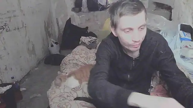 Snapshot of makarov1993 chatting on 11.17.25 makarov1993 online show from 11.17.25