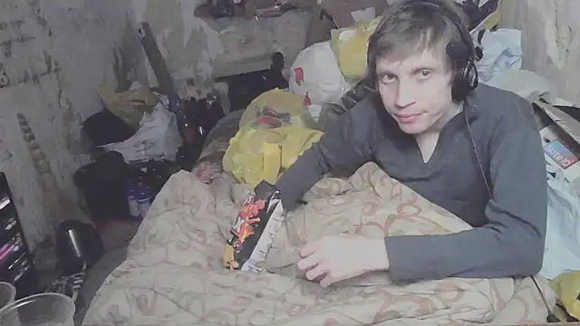 Snapshot of makarov1993 chatting on 02.28.26 makarov1993 online show from 02.28.26