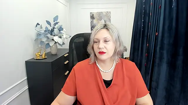 NinaStarle online show from 11.22.25