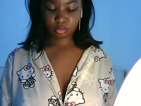 zoe215 online show from 06.12.26