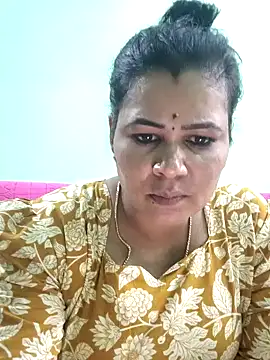 Snapshot of tamilaruvi chatting on 04.24.26 tamilaruvi online show from 04.24.26