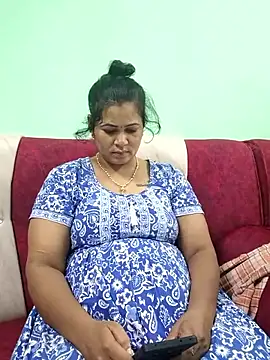 Snapshot of tamilaruvi chatting on 05.07.26 tamilaruvi online show from 05.07.26