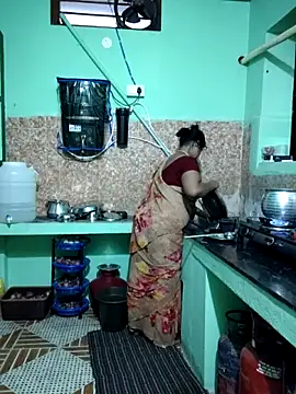 Snapshot of tamilaruvi chatting on 05.25.26 tamilaruvi online show from 05.25.26