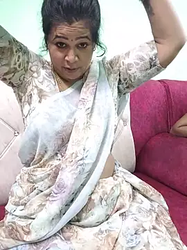 Snapshot of tamilaruvi chatting on 05.30.26 tamilaruvi online show from 05.30.26