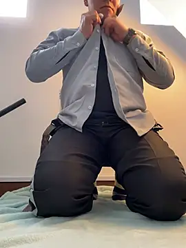 Manu0586 online show from 04.18.26